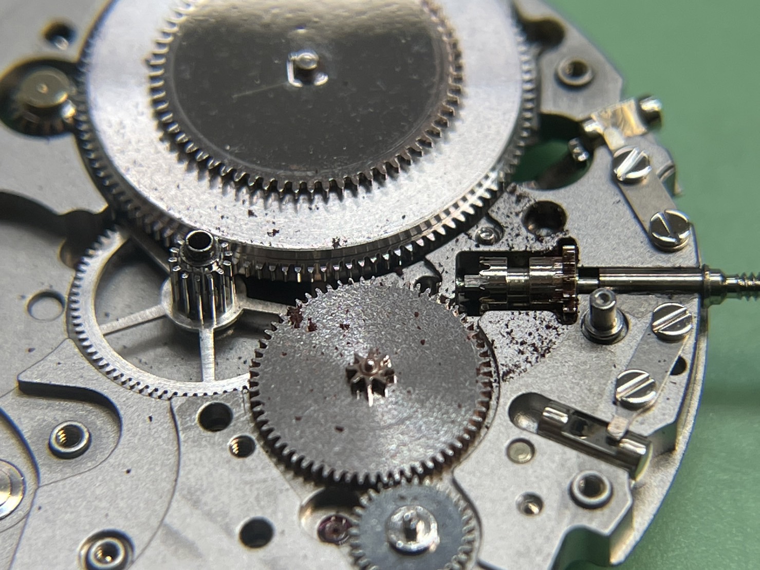 技術者Eyes | 時計修理・オーバーホール専門【ウォッチパートナー】